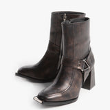 Pin-Up Boot